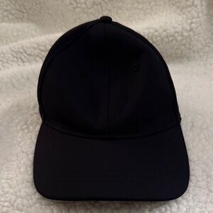 Lululemon Athletica Sleek Black Cap